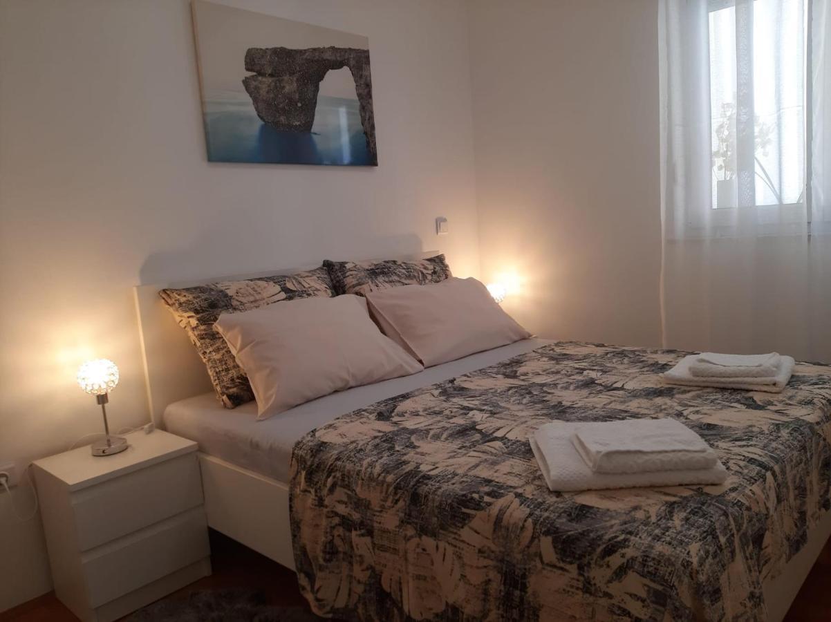 Apartman Sky Pula Exterior photo